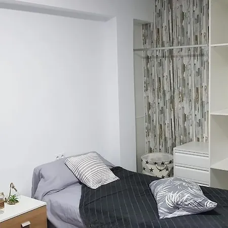 Al Lado De La Playa Apartment *
